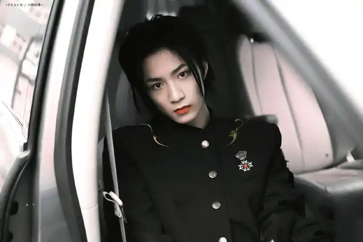 刘耀文 - 堆糖,美图壁纸兴趣社区