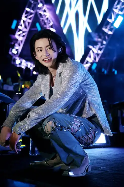 小鬼贵阳音乐节舞台##小鬼演唱会前最后一场音乐节