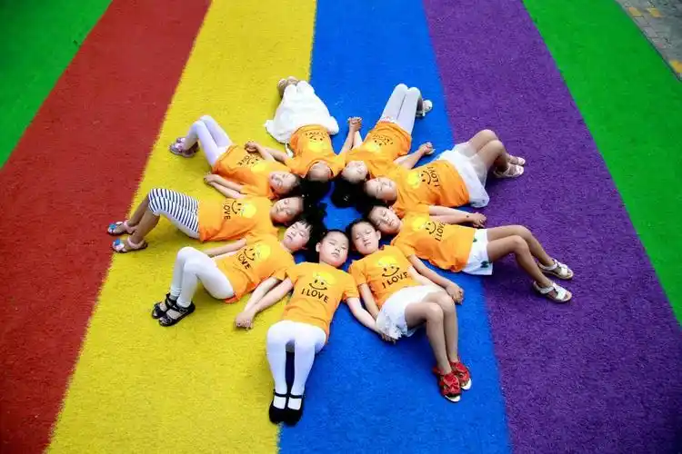 淘气熊儿童摄影 专业承接幼儿园毕业照,艺术照,在幼儿园时期给小朋友