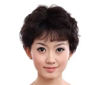 首页 女生发型 中老年发型 中年短发烫发型图片2016女 中年女短发烫发