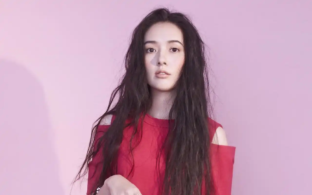 郭碧婷最新时尚杂志魅力写真图片壁纸