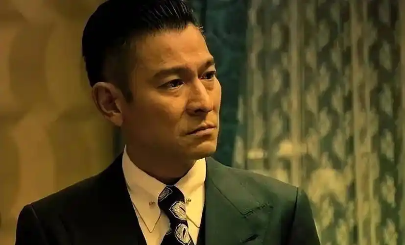 62岁刘德华回应"隐婚":上一代艺人结婚都不讲,我以为是可以的