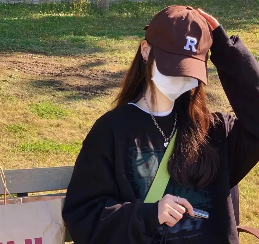 不露脸治愈系女生头像