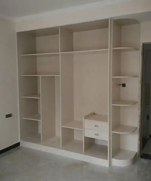 15款木工实拍定制衣柜内部格局图,哪款适合你家?