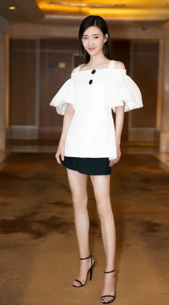 素颜女神王丽坤  美腿玉足合集