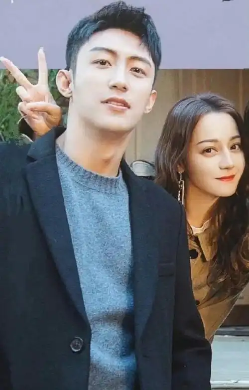 万万没想到,迪丽热巴和黄景瑜居然有这么多真情实感的"热带鱼"cp粉