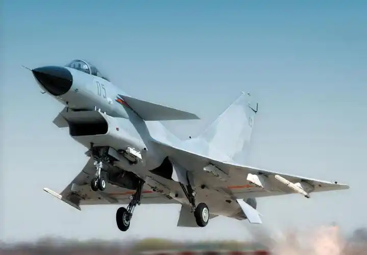 飞机型号大百科歼10