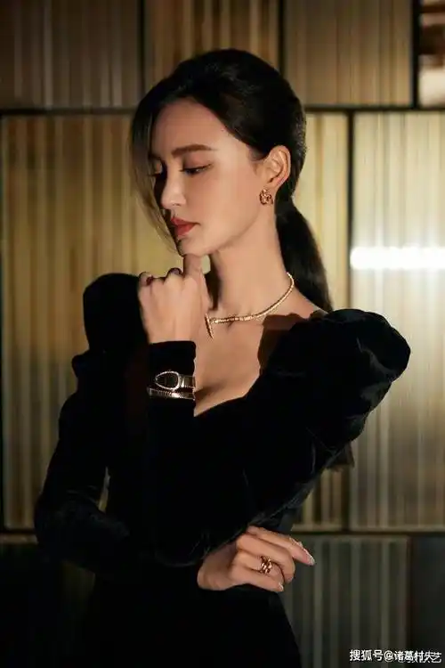 这谁顶得住嘛!张歆艺,身材竟然这么性感!_个性_外表_镜头