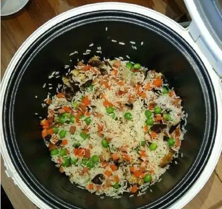 样的电饭煲diy焖饭,美味根本停不下来~|美味|电饭煲|电饭锅_新浪新闻