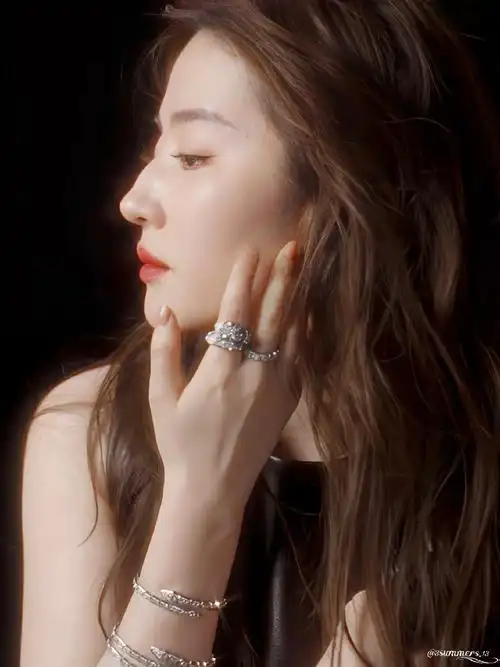 刘亦菲春日繁花大片##嘉人刘亦菲开季封面