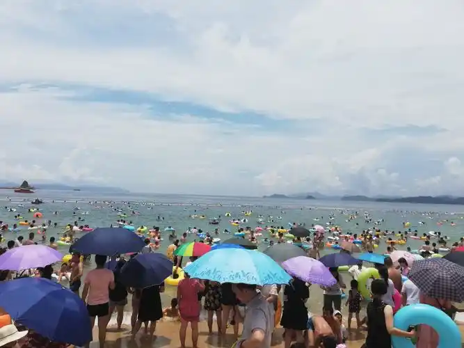 2019 我的暑假生活——在这个夏天终于学会了游泳,和同班好友切磋球技