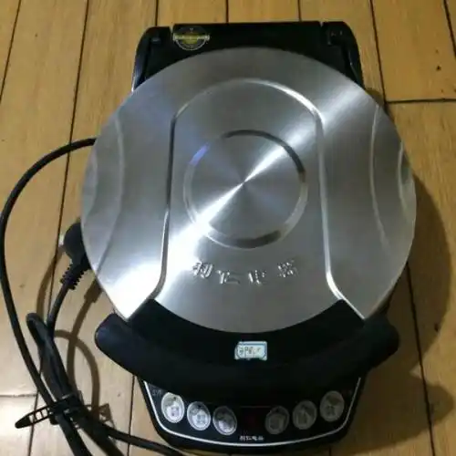 全新利仁牌电饼铛
