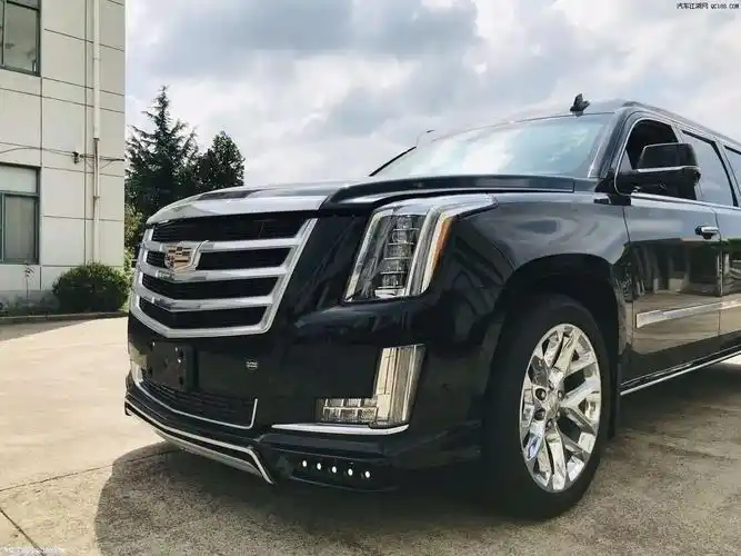 国六美规凯迪拉克总统一号到店内外图解