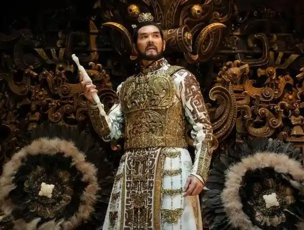 了商王殷寿,而已经63岁高龄的他,身材却十分的魁梧壮硕,那强壮的肌肉