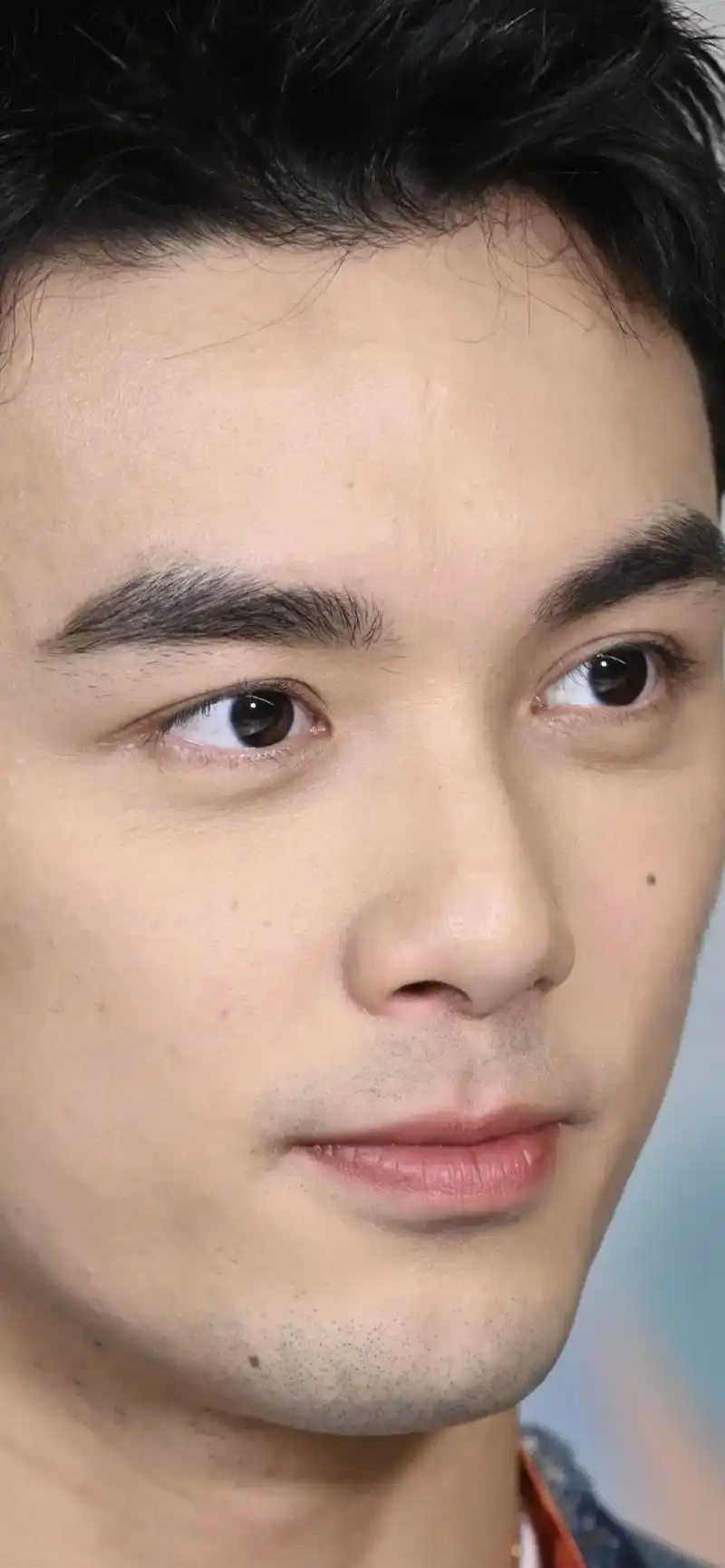 爱情而已 #吴磊 #爱情而已吴磊进攻型弟弟 #能抗住怼脸镜 - 抖音