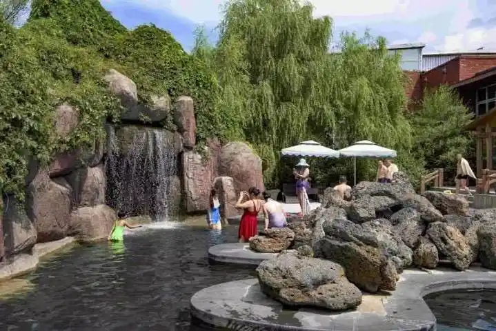 圣德泉温泉度假村