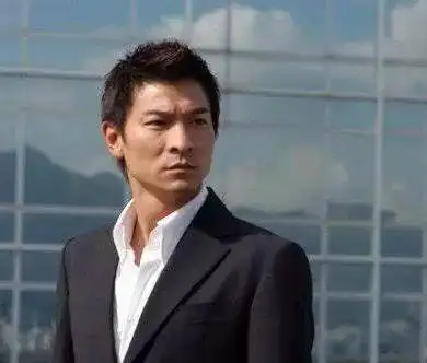 刘德华剪过的8大经典发型,哪一个最帅?有些风格普通人驾驭不了