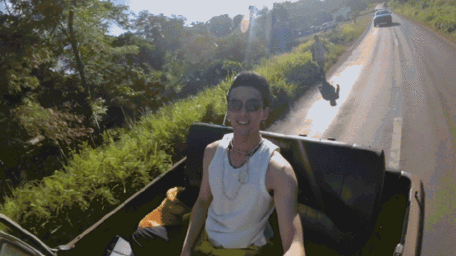 吴磊第一视角旅行碎片##吴磊坐皮卡车座子翻了##骑有此理