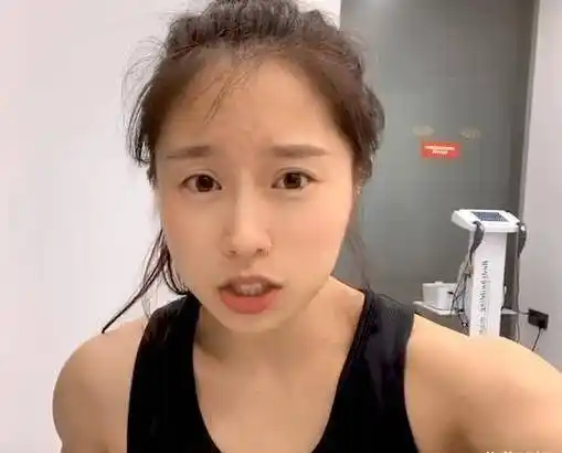 帮钱枫瘦下来的营养师火了,当她全身照曝光那一刻,这是金刚芭比?