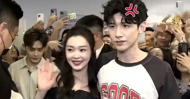 白敬亭出席活动甜蜜搂抱宋轶,两人手牵手疑正式官宣恋情_动作_显示