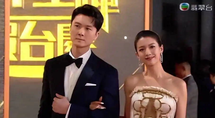 "你立人设,我就拆台",娱乐圈这6对夫妻,太"塑料"了_杨颖_黄晓明_朱丹