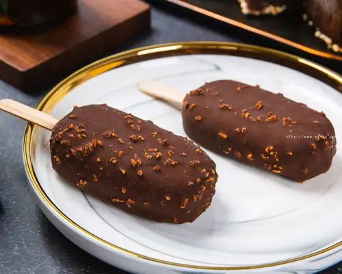 巧克力脆皮雪糕的做法步骤图,怎么做好吃