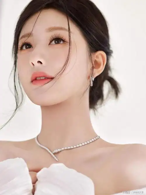 赵露思元宵大片一个白白的糯米团子可爱又漂亮