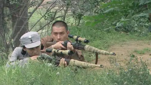 没想到救了团长女儿0:00:52电视剧:神枪上传者:喵哩怪的影视时 间