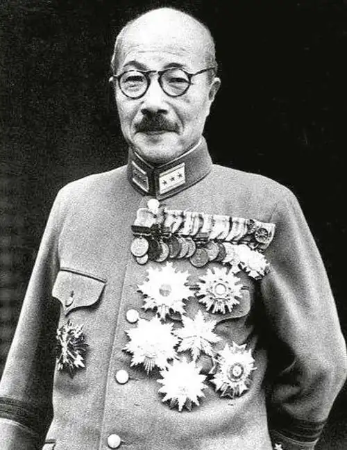 东条英机(1884年12月30日-1948年12月23日),侵华日军甲级战犯,日本军