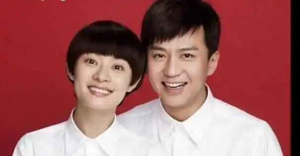 原创本以为明星结婚照都很端正直到看见撒贝宁的网友们不淡定了