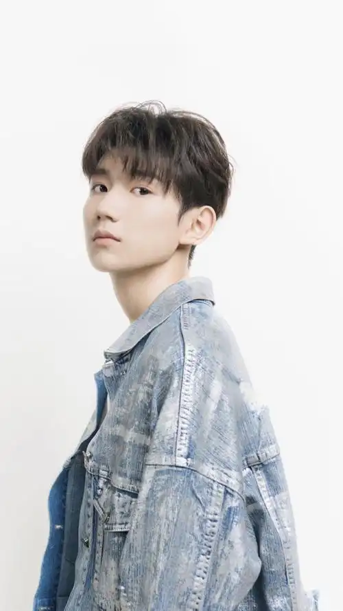 tfboys王源帅气写真