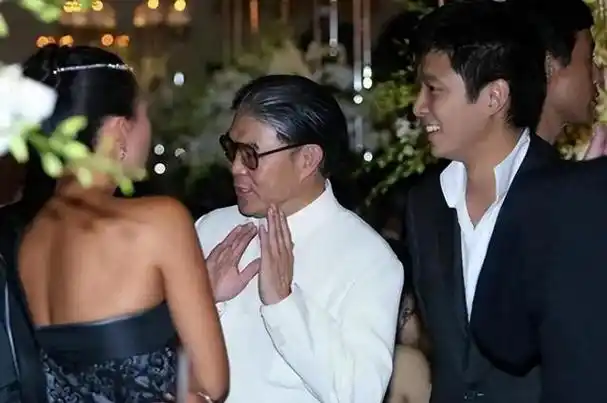 爱情传奇:霍启山与章子怡的错过