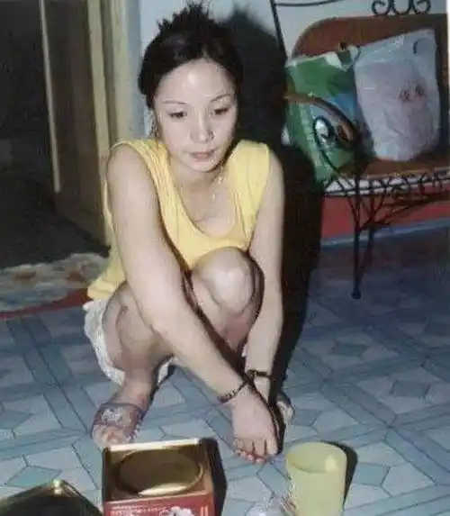 90后女毒枭叶乔:18岁混到第二把交椅,临死前家人拒绝相见_警方_男人