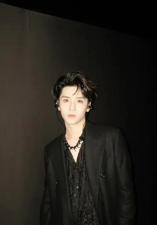 严浩翔##美出圈