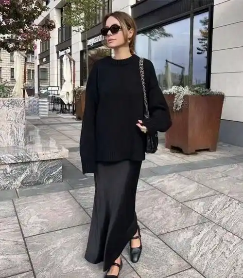 黑色半裙怎么穿?搭配鞋子和上衣,打造绝美造型!_裙子_时尚_休闲