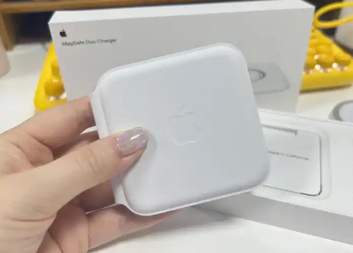苹果magsafe双项充电器,除了贵没什么缺点