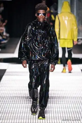 男装品牌时装周2020春夏系列音乐的力量