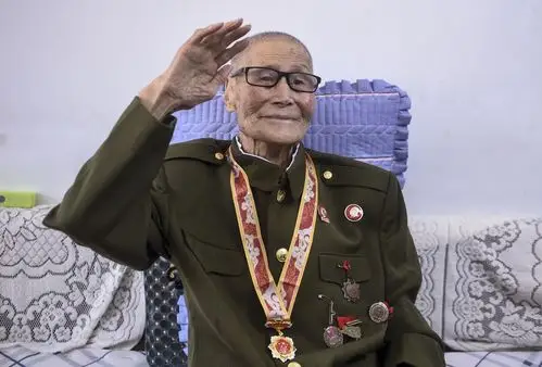 一身戎装 一生荣光——访老兵王凤荣