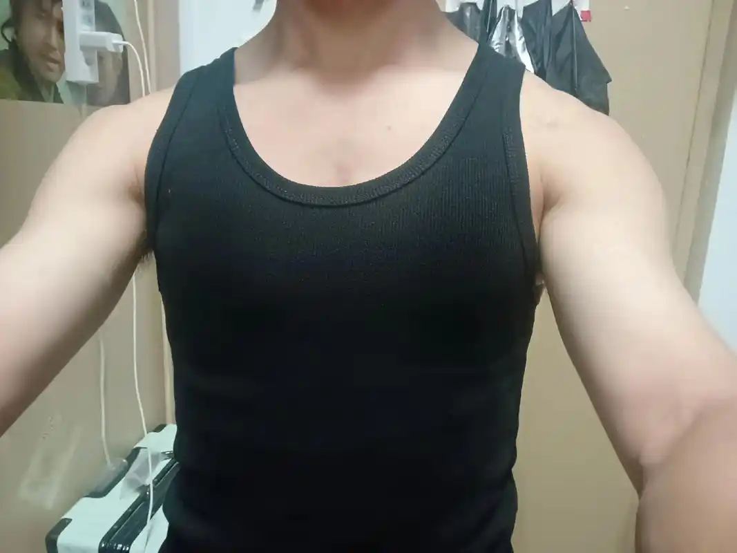 万能的网友我想请问一下我这练的是不是出了问题,为什么斜方肌这