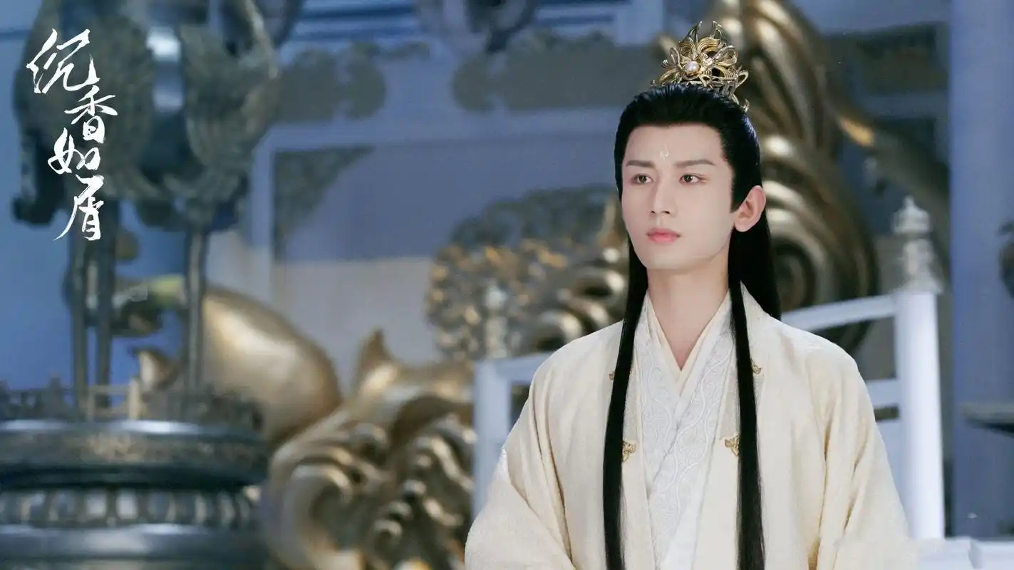 杨紫成毅《沉香如屑》官宣海报,剧还未播出,两人粉丝便互相指责