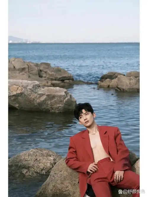 白敬亭腹肌太帅了吧