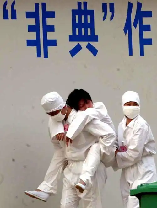 2002——2003年,非典病毒肆虐中国