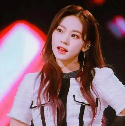 微信头像张紫宁