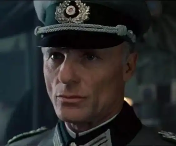 作为大反派,他用演技力压小鲜肉男一号