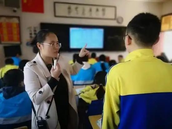 记湖南省武冈市实验中学教师肖惠方