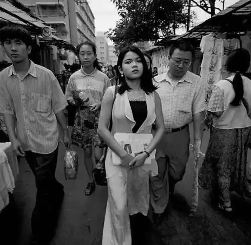 90年代的成都老照片那时候的妹子穿得真潮