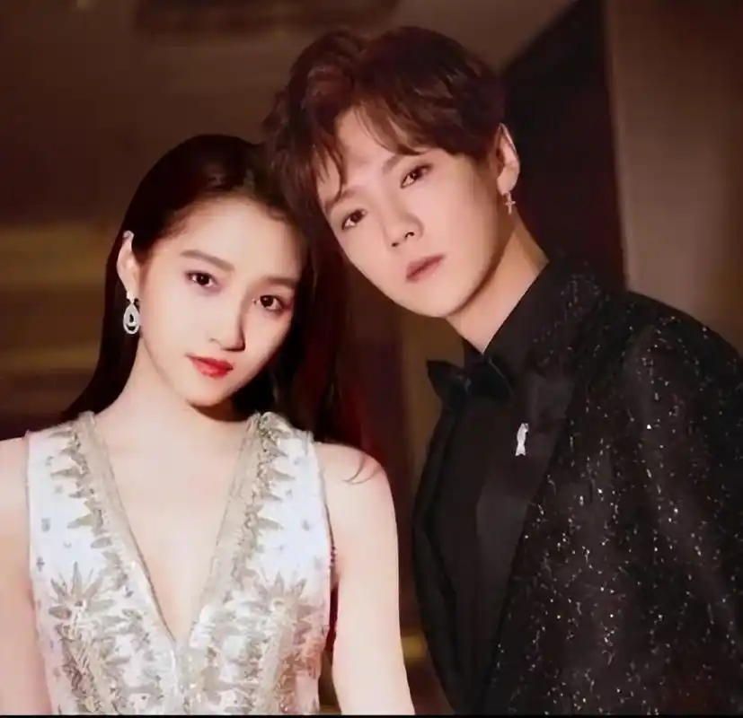 蔡徐坤被"软封杀",流量却没有下滑,鹿晗后悔6年前的选择吗 - 娱乐资讯