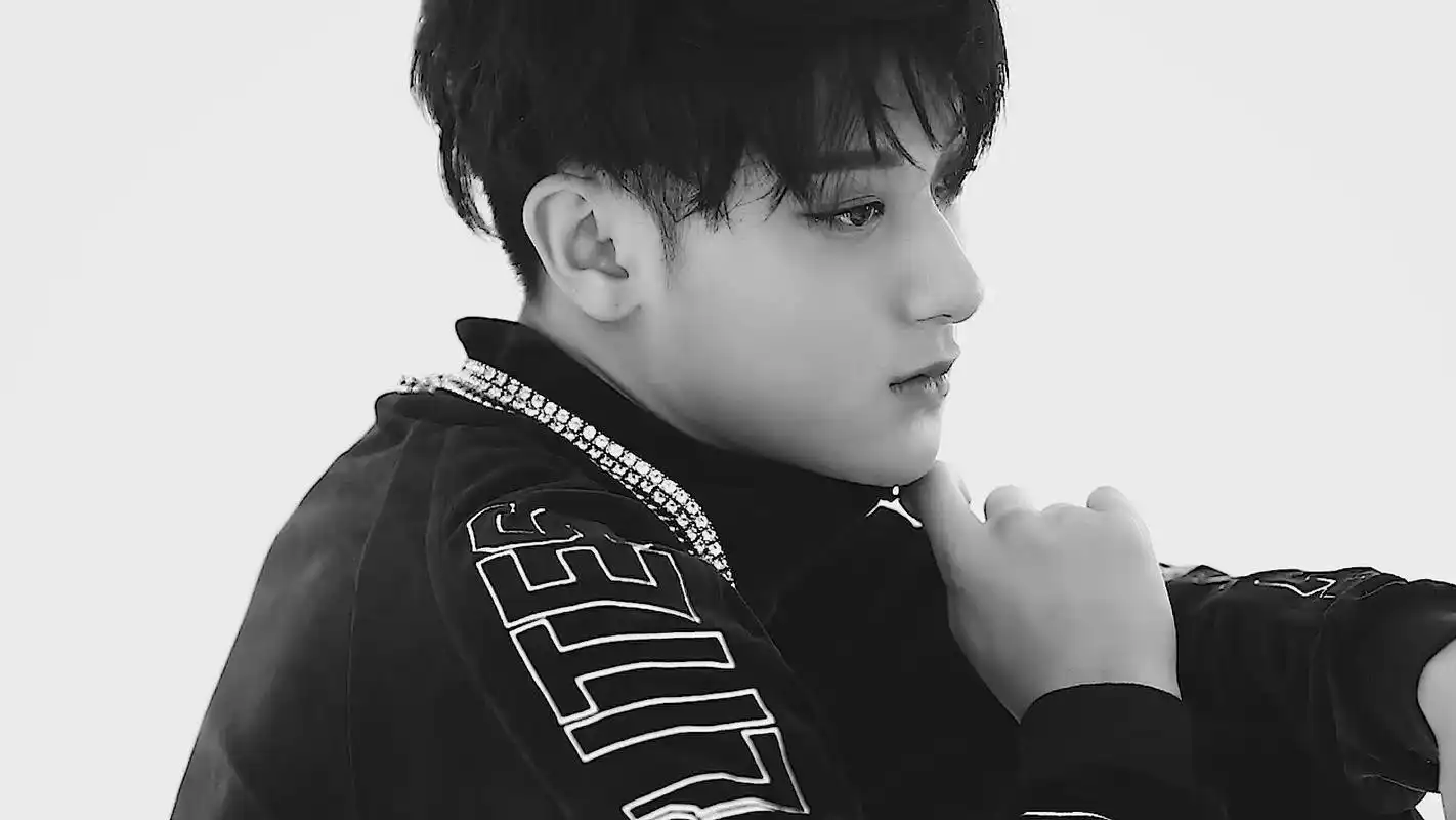 活捉一只"侧颜杀"的黄子韬,这样的的wuli滔滔黑粉都要转粉了!