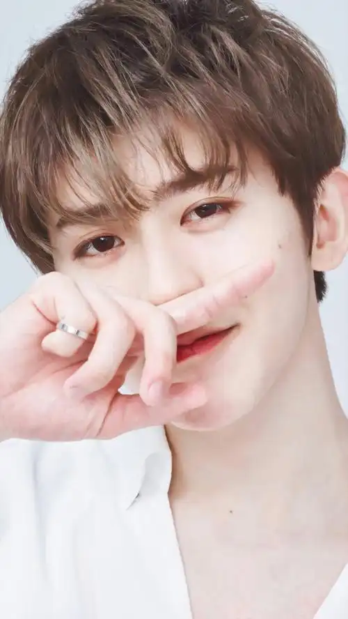 蔡徐坤×饭修 cr.@可爱饱了