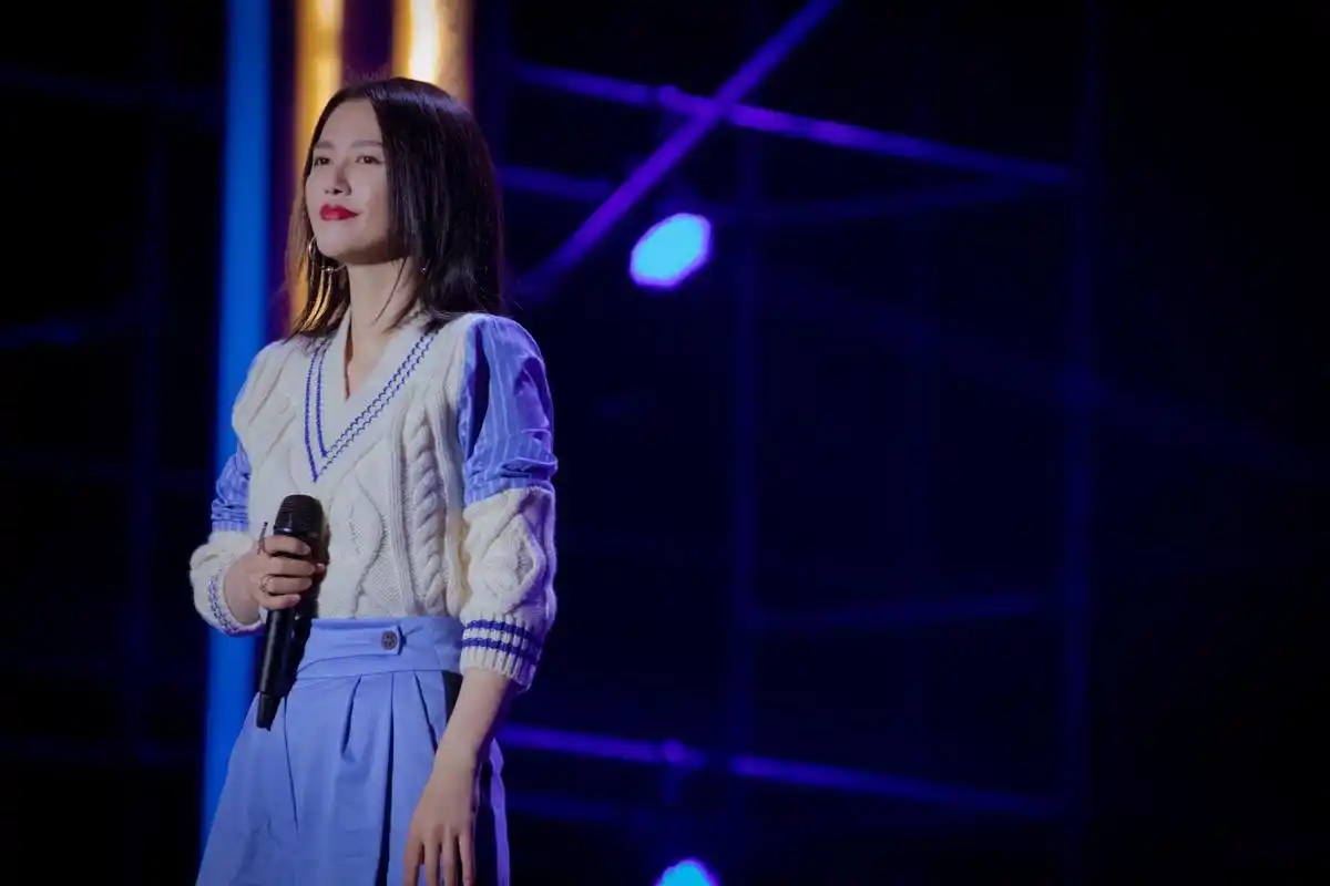 谭维维唱响荣耀盛典音乐季用歌声描绘女性情感世界